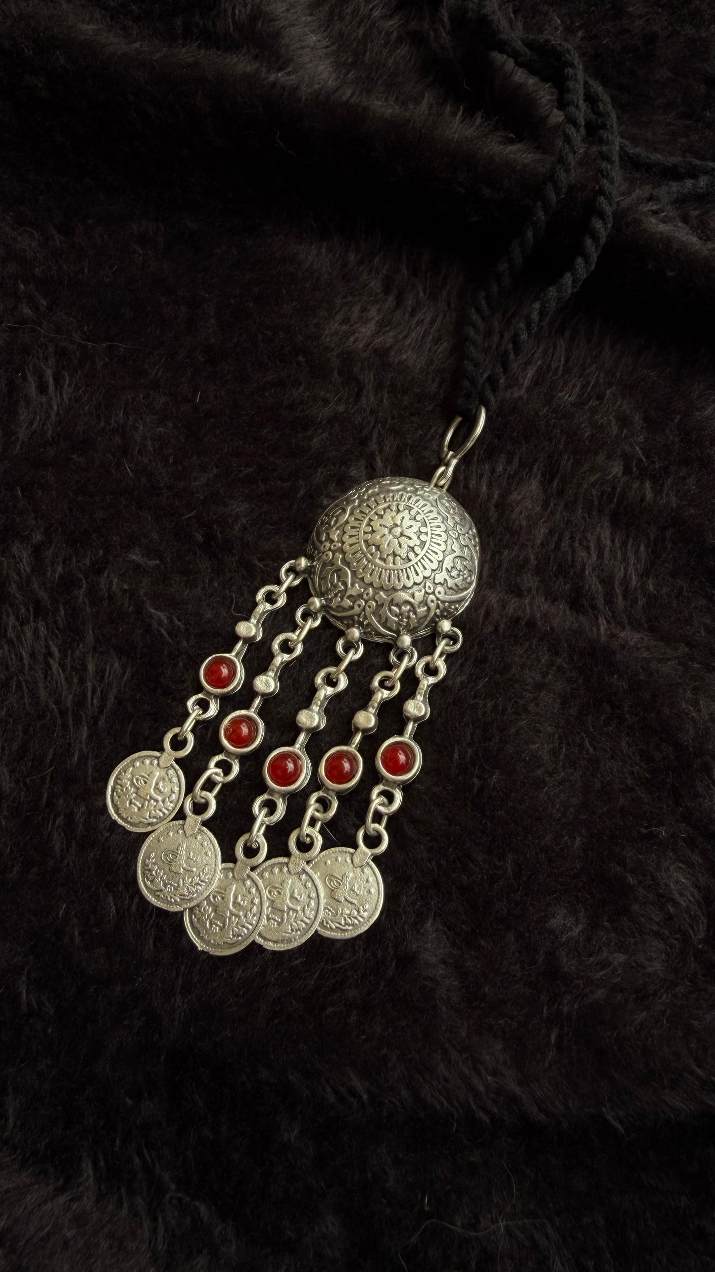 Hairat Zamak Pendant