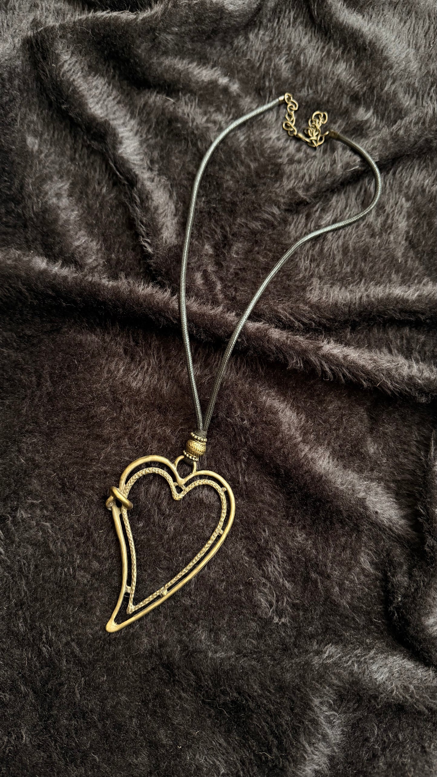 Raaz Zamak Pendant
