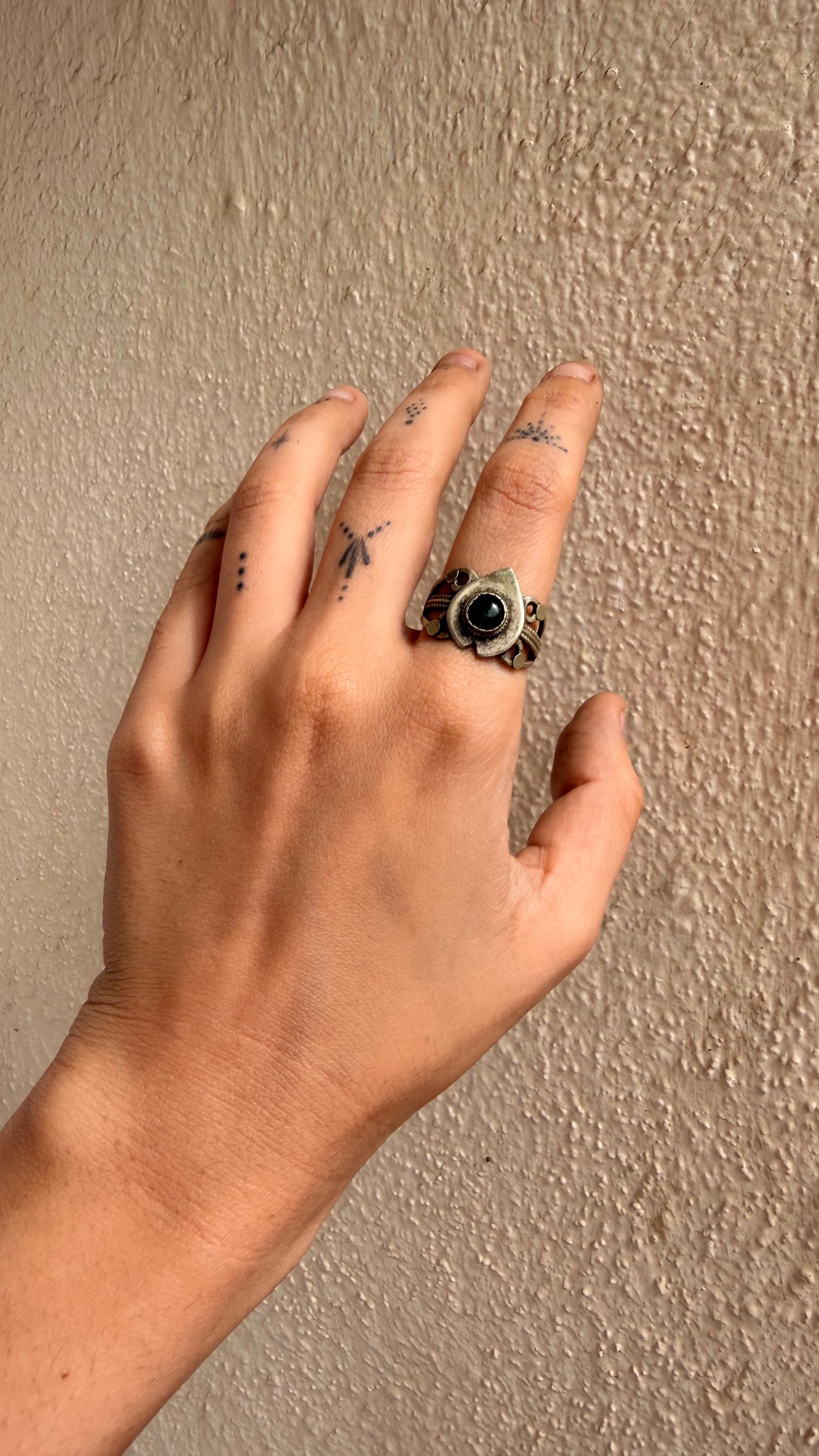 Qamaar Vintage Ring