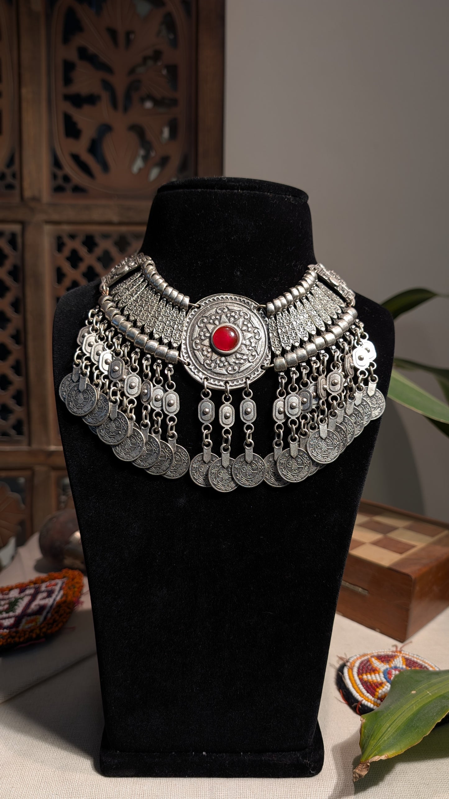 Izhaar Zamak Choker
