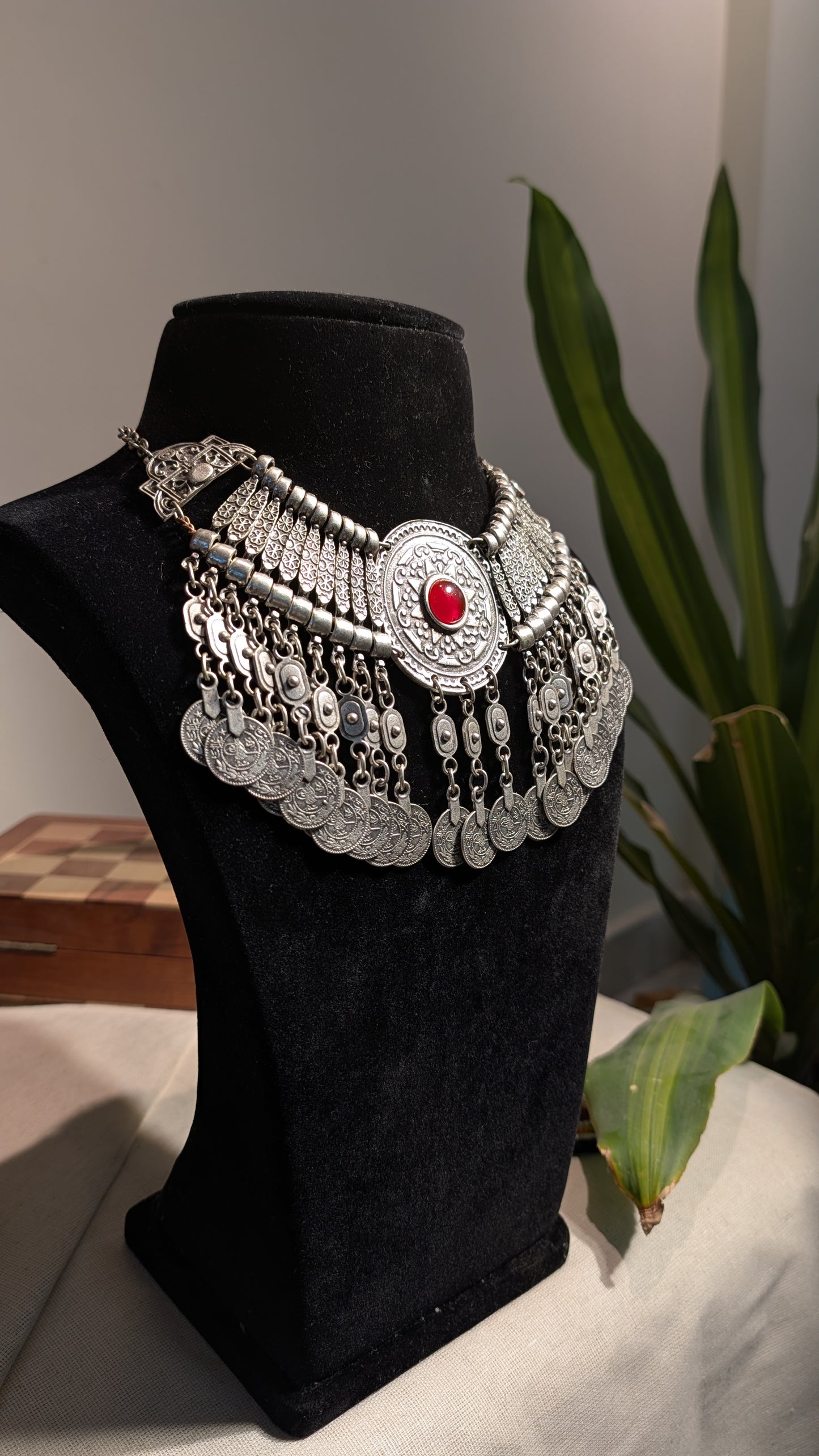 Izhaar Zamak Choker
