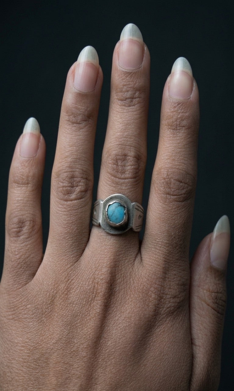 Hasina  Vintage Ring