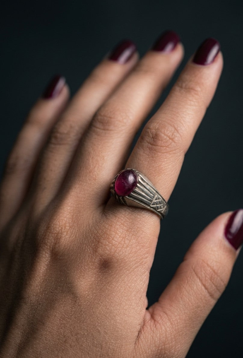 Maheshwari Vintage Ring