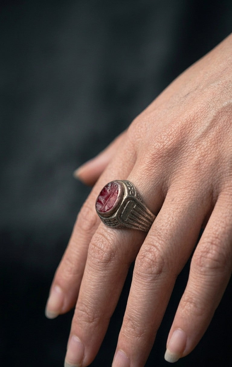 Aruvi Vintage Ring