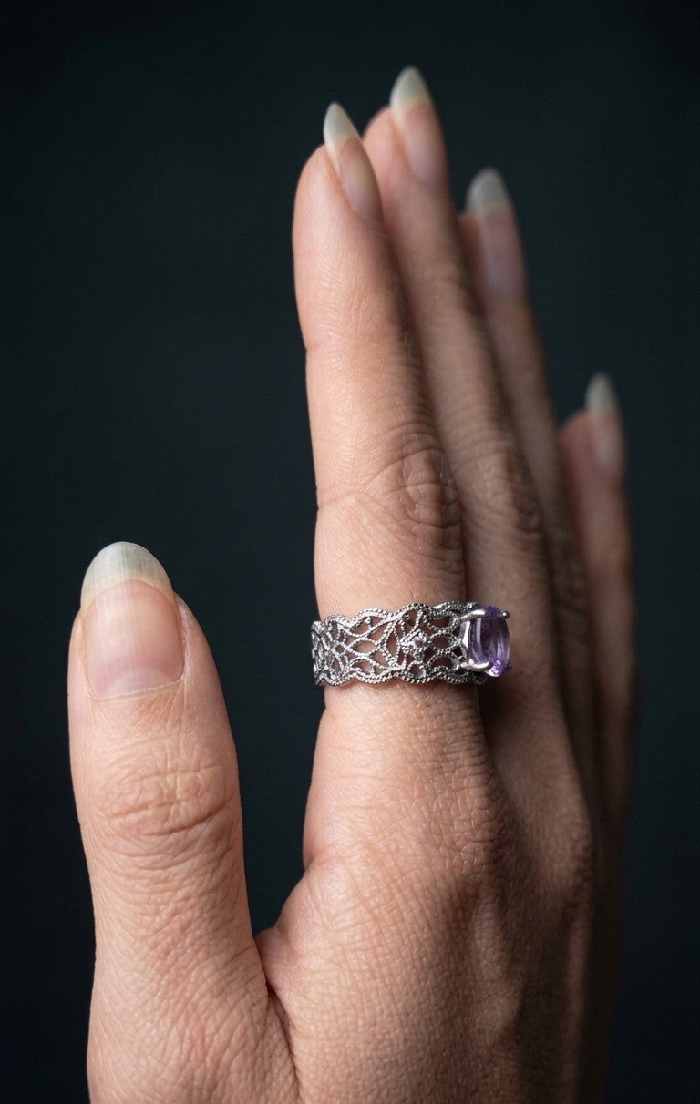 Jhanu Adjustable Ring