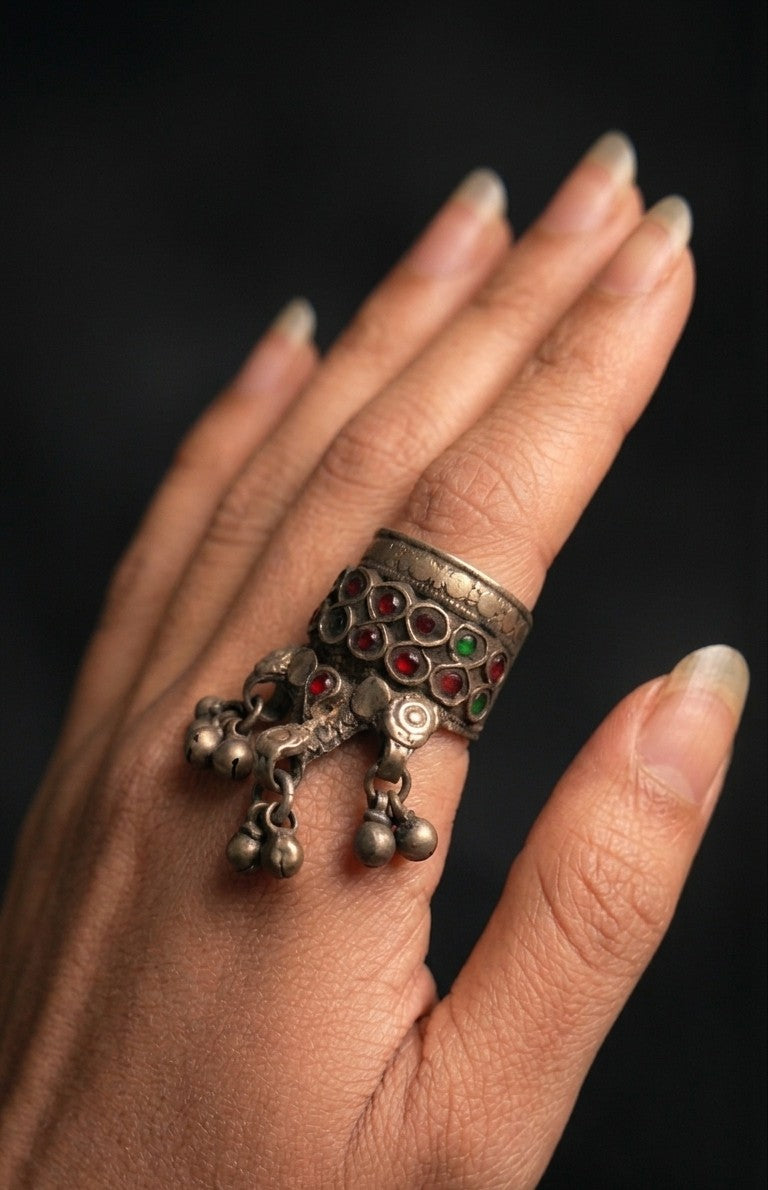 Vinu Vintage Ring
