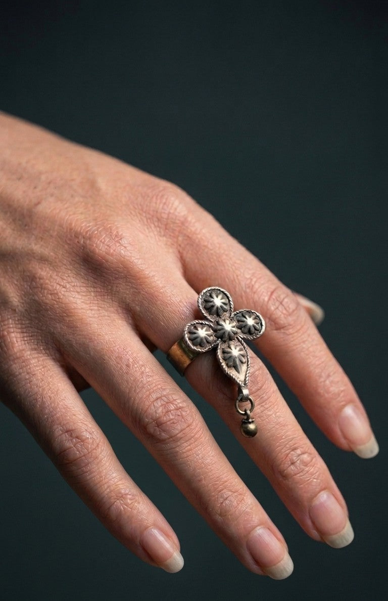 Baanu Vintage Ring
